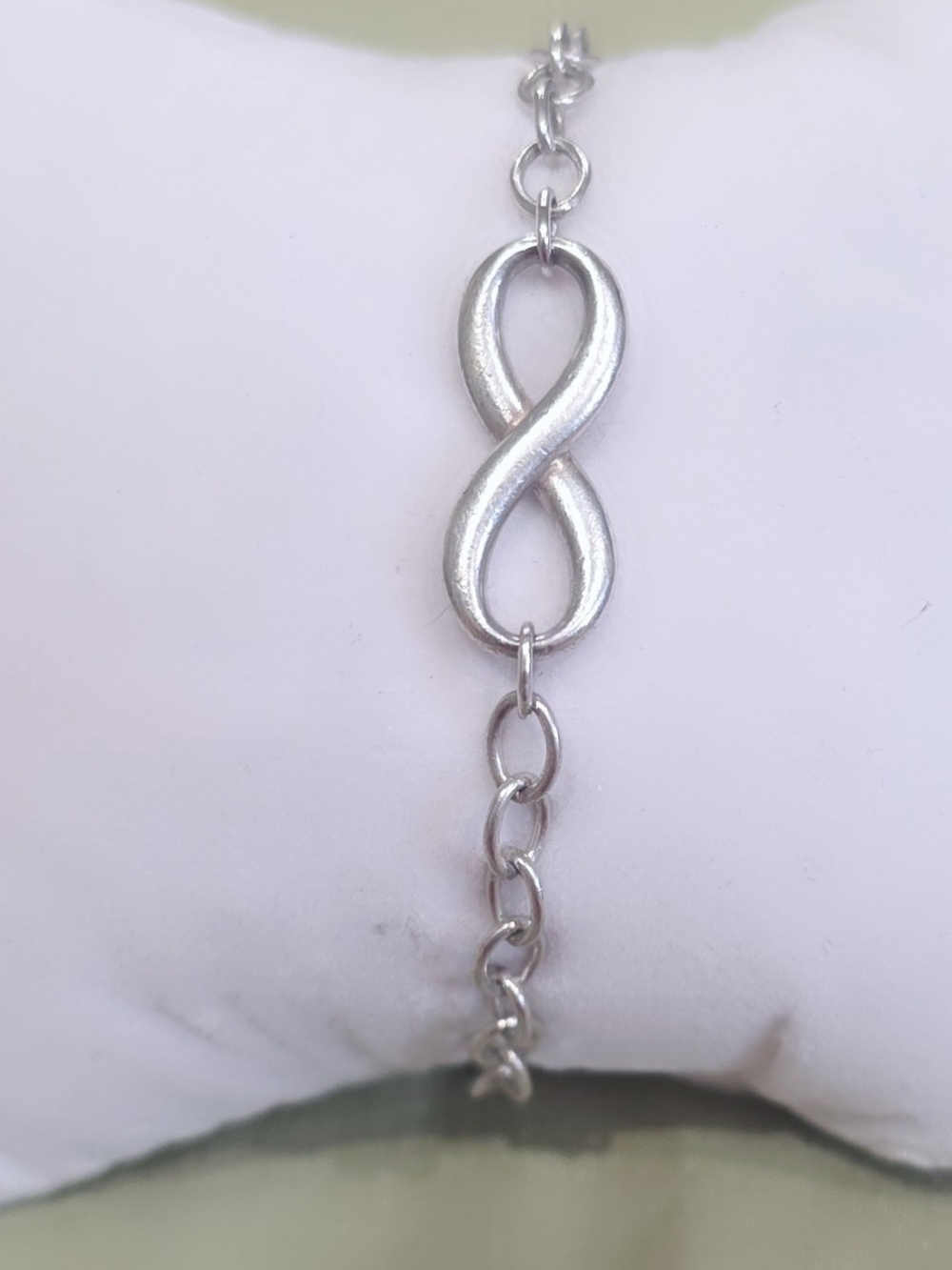 Authentic Tiffany And Co. Infinity Bracelet. 7.5" Long